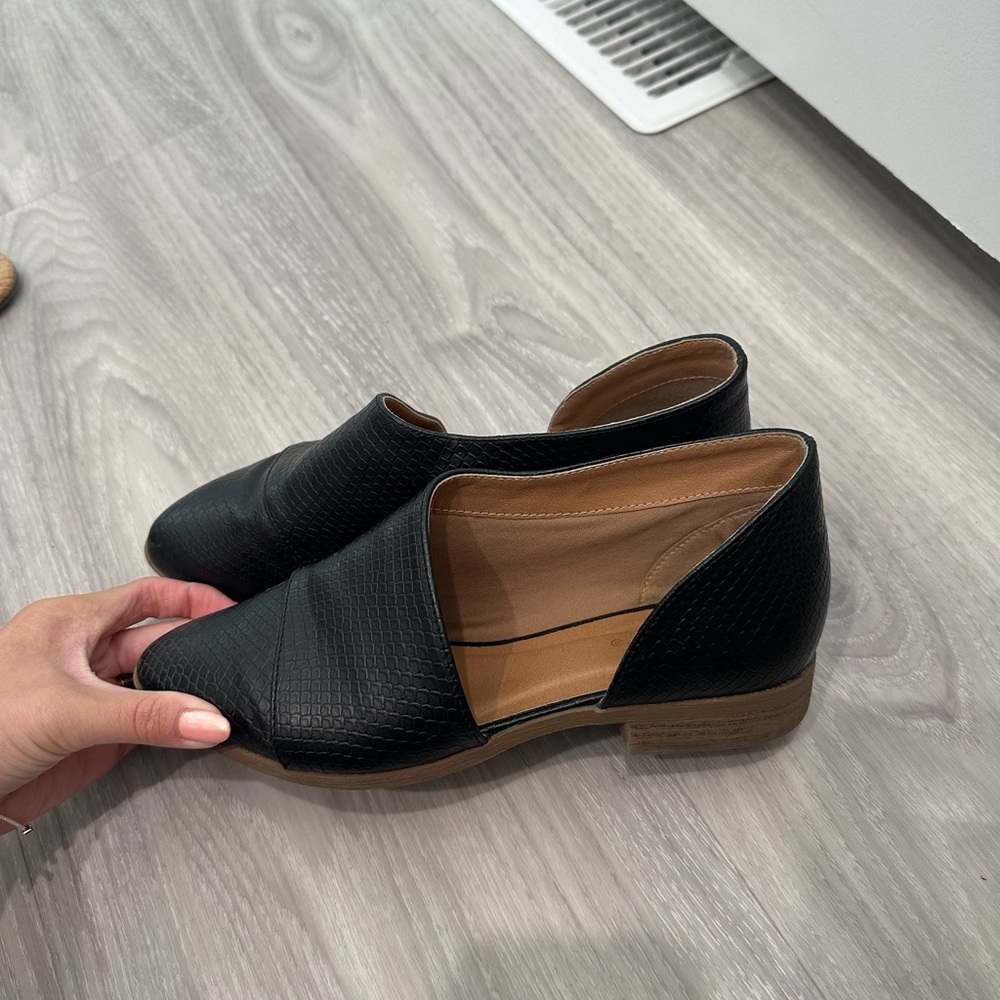 Black shoes
